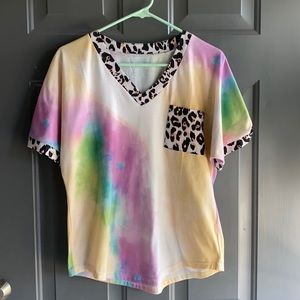 Adorable tie dye med t shirt